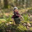 Sentada en banquito 3_WEBP.webp