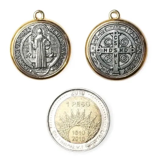 [ONC-080] PROMO X50 - Dije Protección San Benito Borde Dorado (Mediano 2cm)